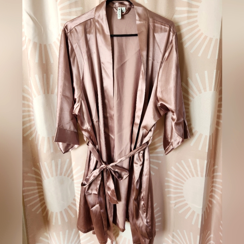 David's Bridal - Quartz Color - Knee Length Robe